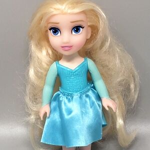 Disney Frozen Elsa Doll Figure